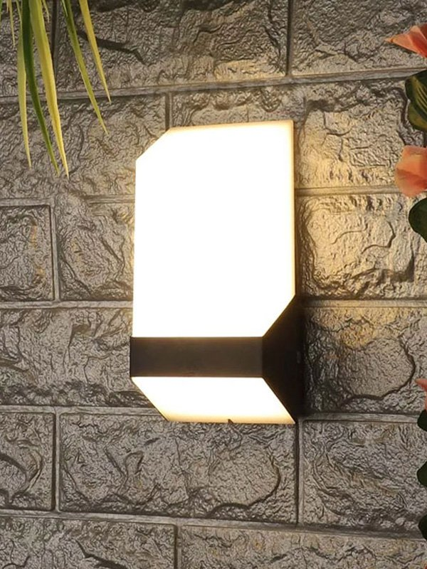 Bulkhead Wall Light (379) 12W